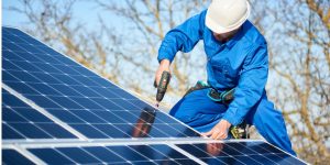 Installation Maintenance Panneaux Solaires Photovoltaïques à Chalons-du-Maine
